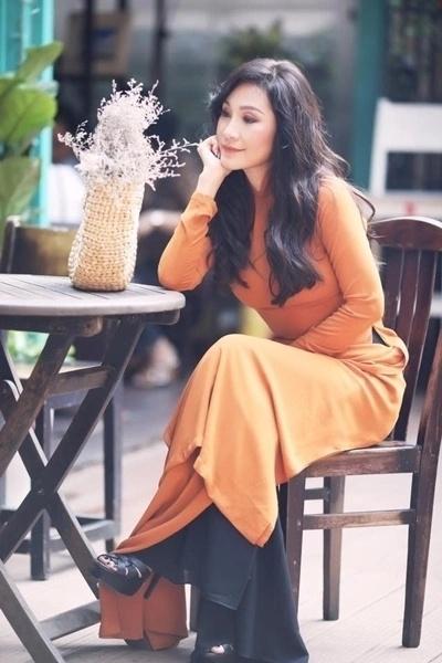 U70 trẻ đẹp cỡ này cả Việt Nam hiếm như nước giữa sa mạc: Đồng nghiệp cũng ngỡ ngàng, vừa ngắm vừa ước- Ảnh 5.
