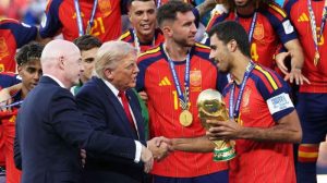 UEFA dọa tẩy chay World Cup