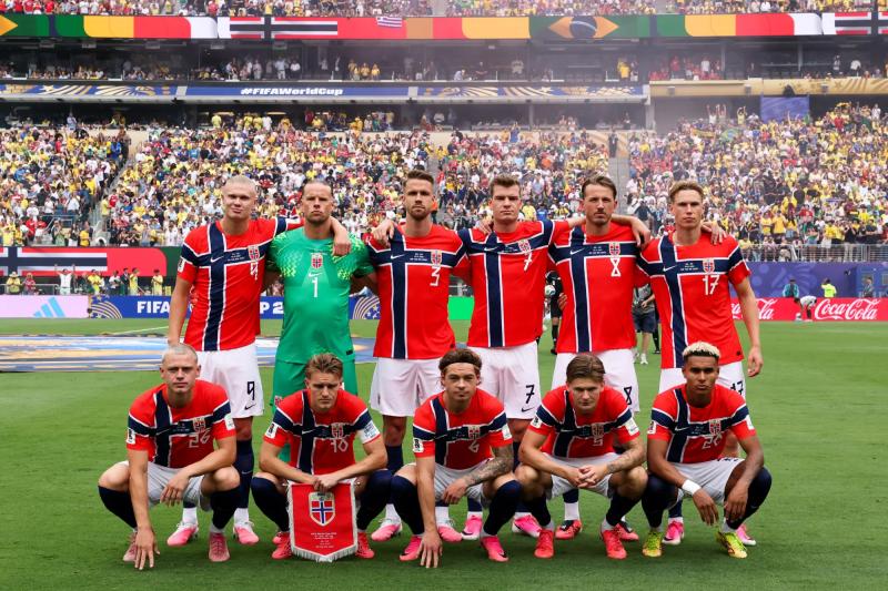 Erling Haaland nhận tin dữ, nhiều cầu thủ Na Uy đổ bệnh chỉ vài ngày trước trận tứ kết World Cup gặp tuyển Anh- Ảnh 2.