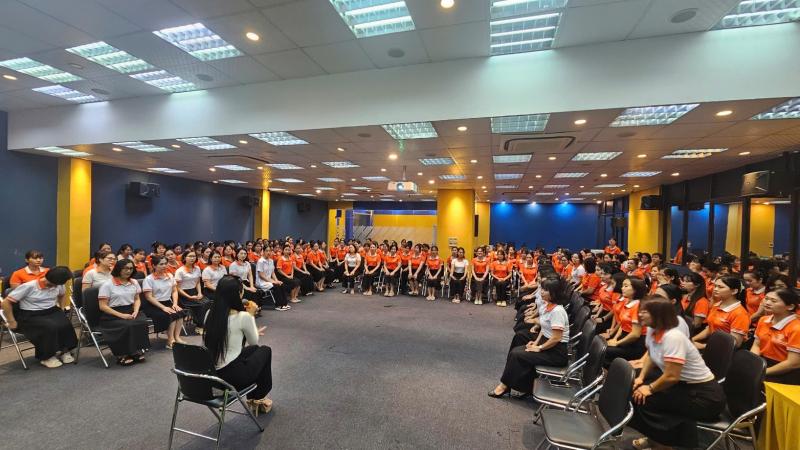 Chuyên gia đào tạo phong thái Khiếu Lan Anh và hành trình giúp người trẻ thay đổi bản thân - Ảnh 4.