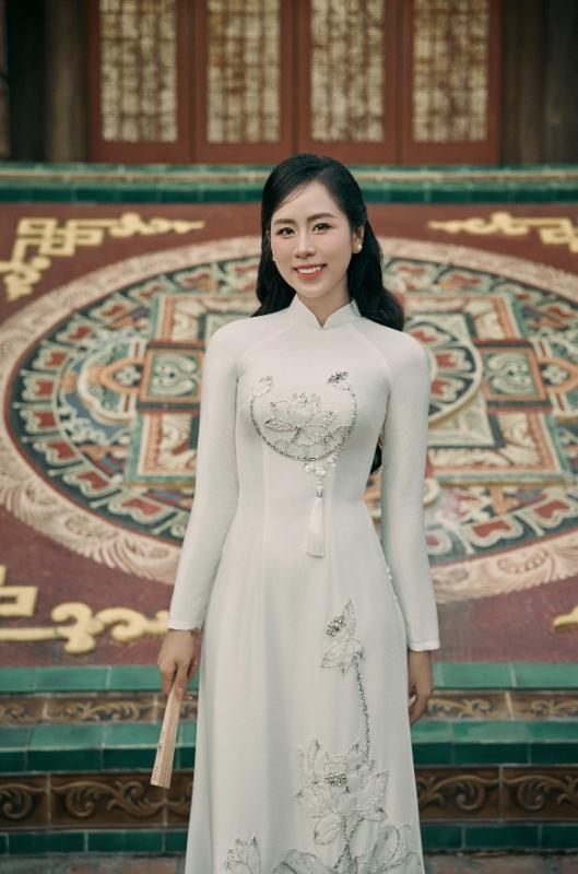 Chuyên gia đào tạo phong thái Khiếu Lan Anh và hành trình giúp người trẻ thay đổi bản thân - Ảnh 5.