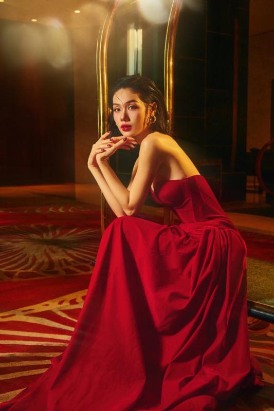 "Lý Lệ Hà thế hệ mới" đẹp ngang ngửa ca sĩ giàu nhất thế giới- Ảnh 11.