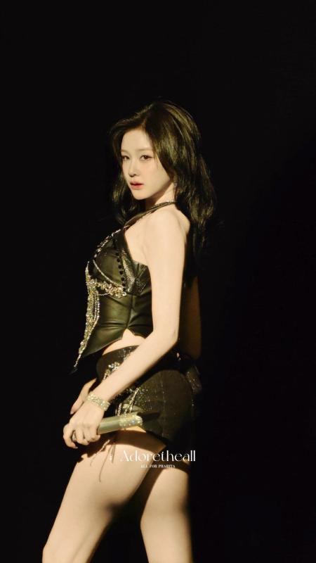 Nhan sắc đẹp như tranh vẽ của tiểu thư showbiz, camera cận mặt cũng phải "đầu hàng" - Ảnh 7.