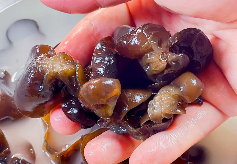 Thực phẩm quen thuộc gia đình nào cũng có: Bác sĩ cảnh báo đừng ngâm quá lâu vì sẽ sinh 1 độc tố, WHO lo ngại ngộ độc và tử vong- Ảnh 2.
