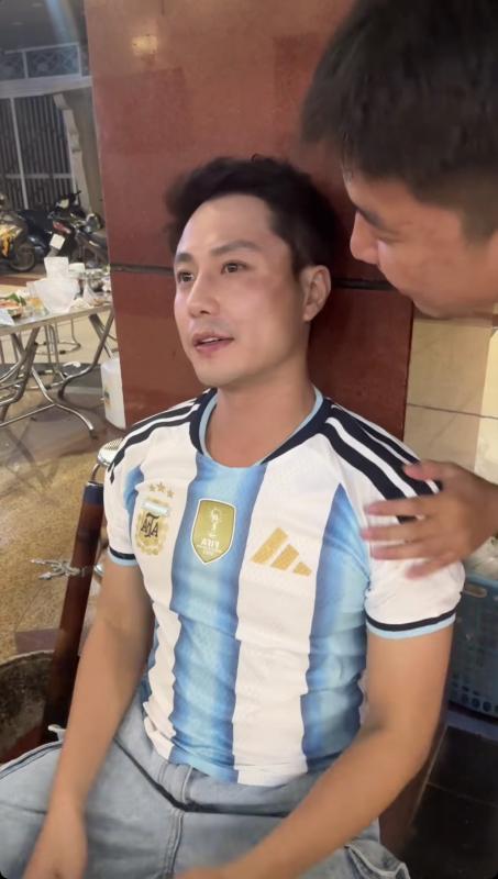 HIEUTHUHAI bắt cận cảnh Messi thất thần sau trận thua, Mỹ Tâm chỉ nói 1 câu về huyền thoại Argentina- Ảnh 6.