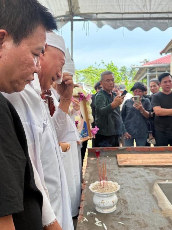 Võ Hạ Trâm xót xa khi NSND Tạ Minh Tâm bật khóc thốt lên: "Trái tim của tôi như tan vỡ"- Ảnh 3.