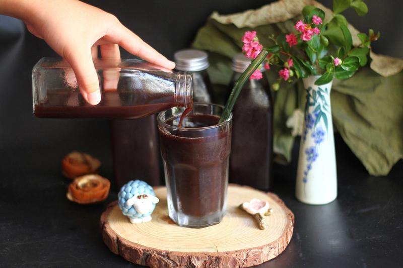 Lời khuyên cho những người hay uống nước đậu đen - Ảnh 1.