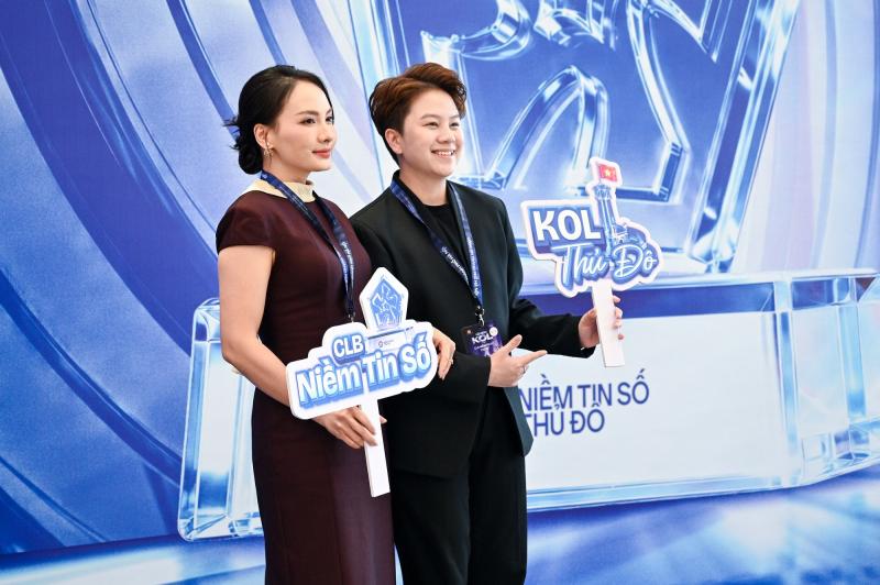 Hương Giang mặc váy xuyên thấu đọ sắc với dàn mỹ nhân "vũ trụ VFC" tại Hội nghị KOL và Lễ ra mắt CLB Niềm tin số Thủ đô- Ảnh 6.