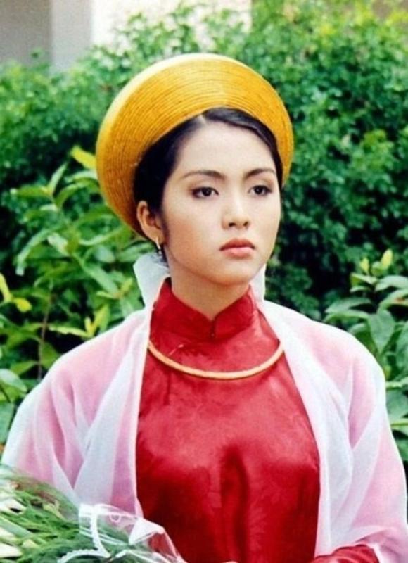 Ảnh Tăng Thanh Hà tuổi 18 gây sốt- Ảnh 2.