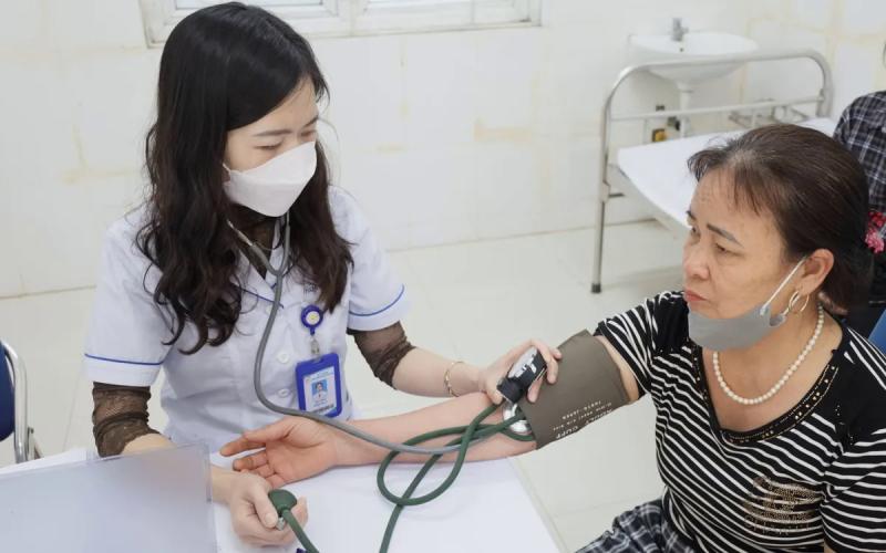 Hà Nội phát hiện gần 8.000 người nghi tăng huyết áp qua chiến dịch sàng lọc cộng đồng - Ảnh 1.