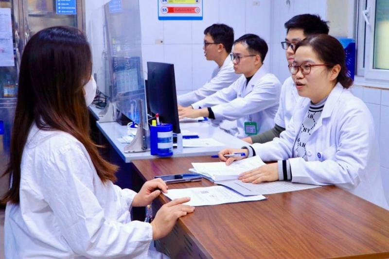 Chỉ vài ngày nữa, một bệnh viện tuyến đầu ở Hà Nội mở đợt khám miễn phí, đăng ký chưa đến 5 phút - Ảnh 2.
