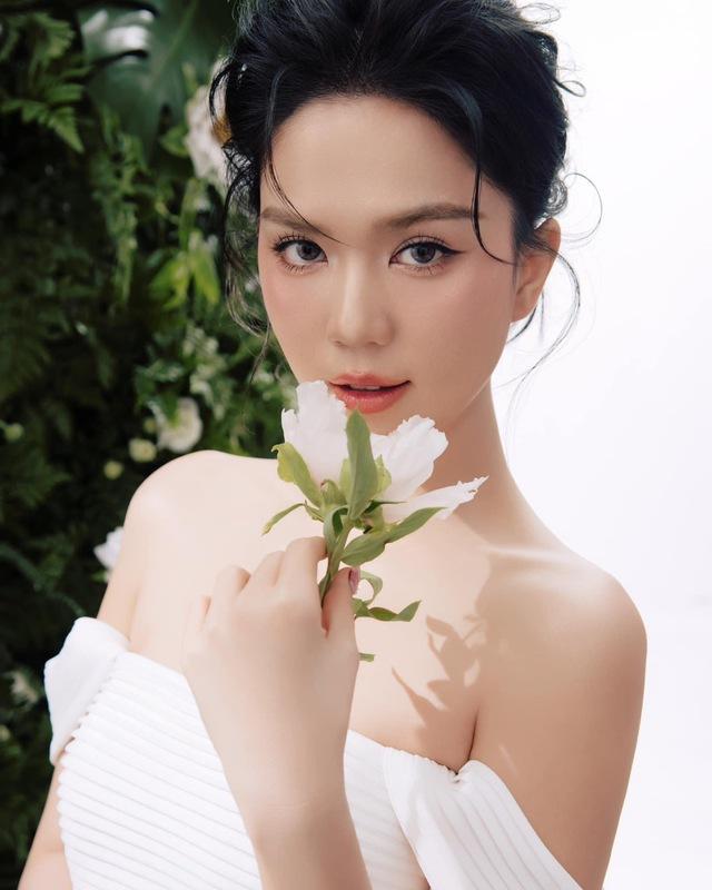 Xôn xao khoảnh khắc Ngọc Trinh đi chụp ảnh cưới- Ảnh 4.