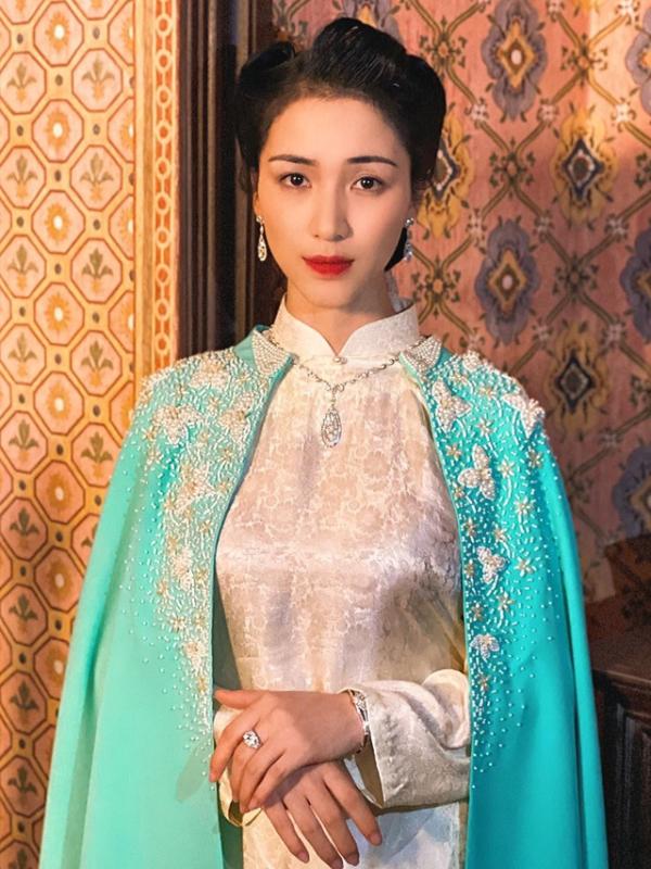 3 mỹ nhân từng đóng vai Nam Phương Hoàng hậu: Người được khen thần thái, người thu hút với hàng trăm triệu lượt xem- Ảnh 9.