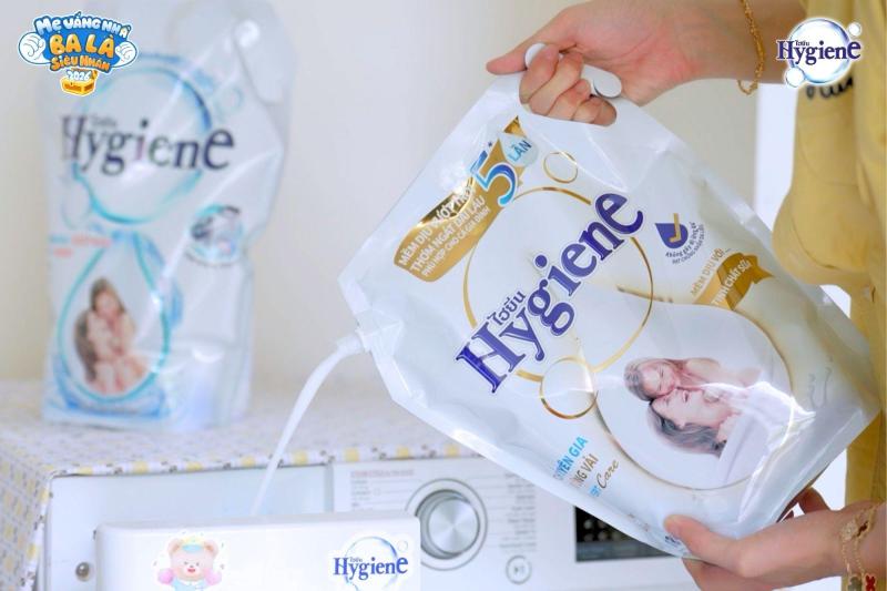Ba Tuấn Dương rủ hai nhóc tỳ cùng “khui” bí mật sạch thơm cực đỉnh của mẹ Lucie - Ảnh 4.