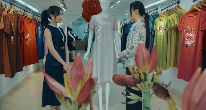 Nữ tổng tài mở shop thời trang mà xấu không thể tả, 1 triệu người nói thẳng “sập tiệm sớm”- Ảnh 2.
