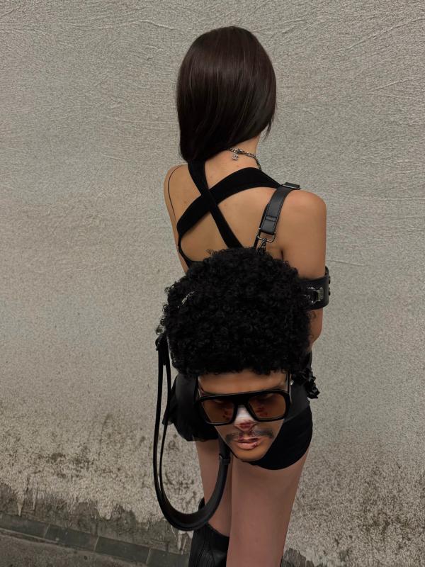 Mỹ nhân Việt gây bão MXH quốc tế vì "cầm đầu" The Weeknd - Ảnh 3.