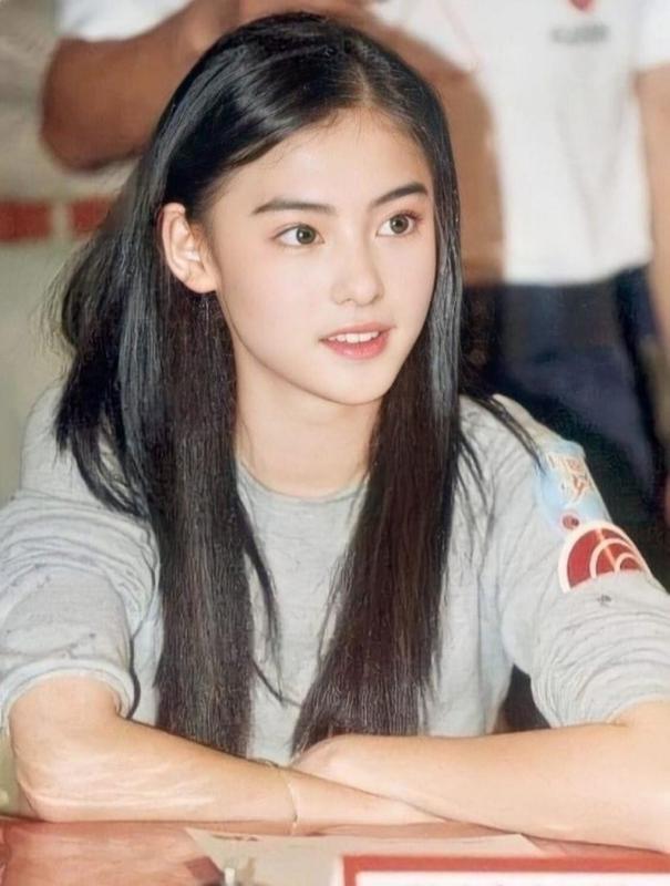 Trương Bá Chi: Chẳng có tài năng gì cả, nhưng vẫn còn nhan sắc- Ảnh 10.