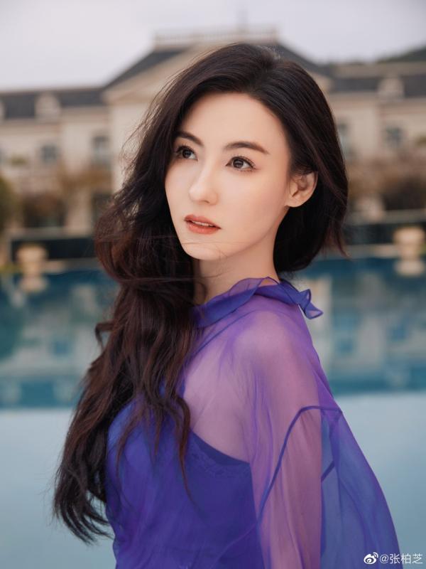 Trương Bá Chi: Chẳng có tài năng gì cả, nhưng vẫn còn nhan sắc- Ảnh 12.