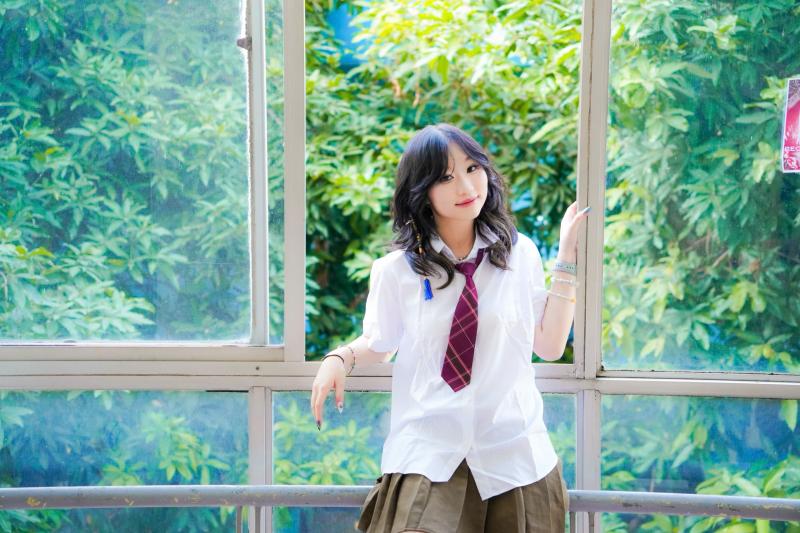 Thủ khoa khối D01 nhận tin vui lúc đang ăn sáng với gia đình ở Bờ Hồ: "Bố đọc điểm trước, mình còn tưởng bố nhìn nhầm" - Ảnh 2.