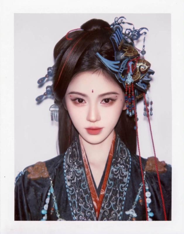 Đã tìm thấy nữ thần ảnh polaroid đẹp nhất showbiz: Góc thẳng góc nghiêng đều thần thánh, 360 độ không khuyết điểm- Ảnh 1.