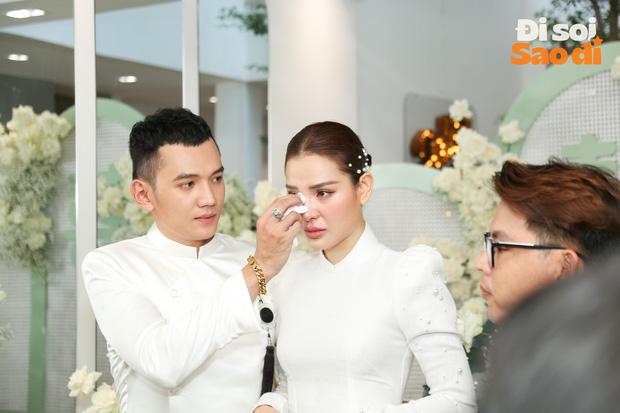 Mẹ đơn thân Vbiz được đại gia kim cương si mê: "Cưỡi" G63 cưới về, sống trong biệt thự 5 tầng ở phường Thạnh Mỹ Tây- Ảnh 4.