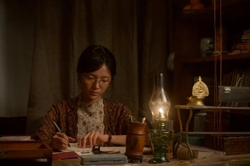 Thư Tình Gửi Bà Ngoại: Kịch bản xuất sắc gặp diễn xuất thần sầu, kinh phí thấp cũng hóa siêu phẩm- Ảnh 4.
