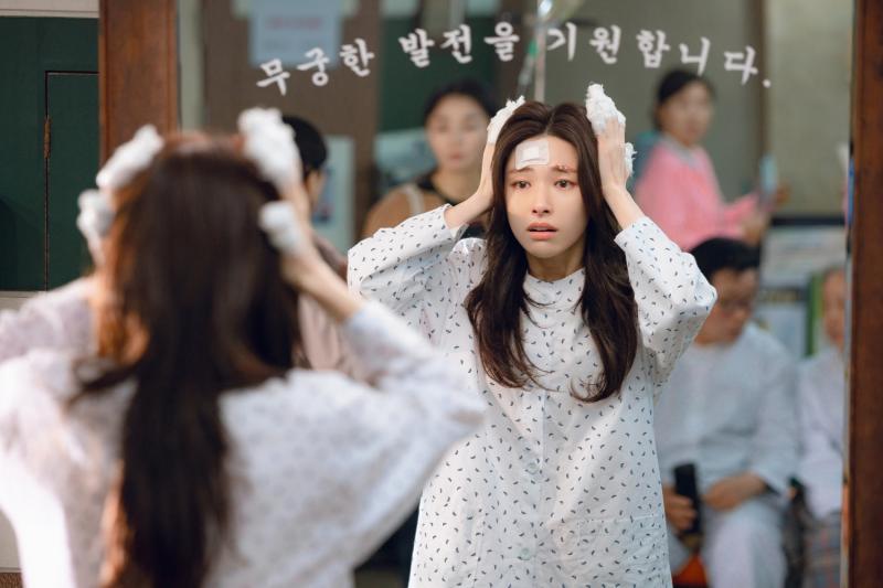 Cực phẩm nữ thần 1 năm đóng 4 phim gây bão toàn cầu: Visual giống cả showbiz, đẹp ngây ngất lòng người- Ảnh 2.