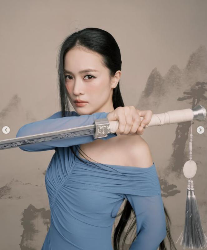 Mỹ nhân bí ẩn nhất Vbiz: Học cùng trường với Chương Tử Di và Đường Yên, bí mật kết hôn không ai hay biết- Ảnh 9.