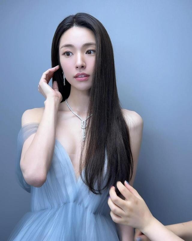 Cực phẩm nữ thần 1 năm đóng 4 phim gây bão toàn cầu: Visual giống cả showbiz, đẹp ngây ngất lòng người- Ảnh 7.