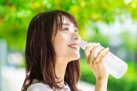 Uống trà sữa, cà phê kiểu này chẳng khác nào 
