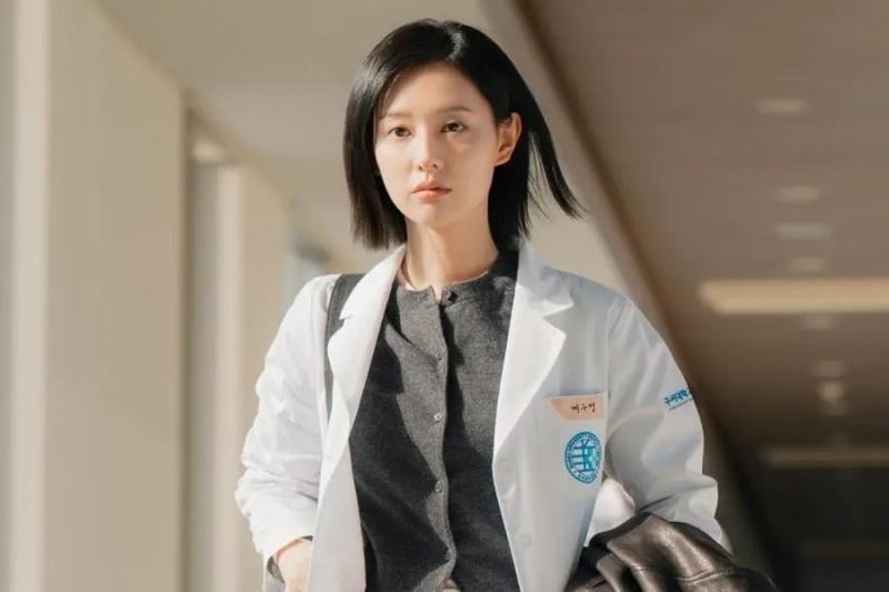 Kim Ji Won đã dừng lại- Ảnh 7.