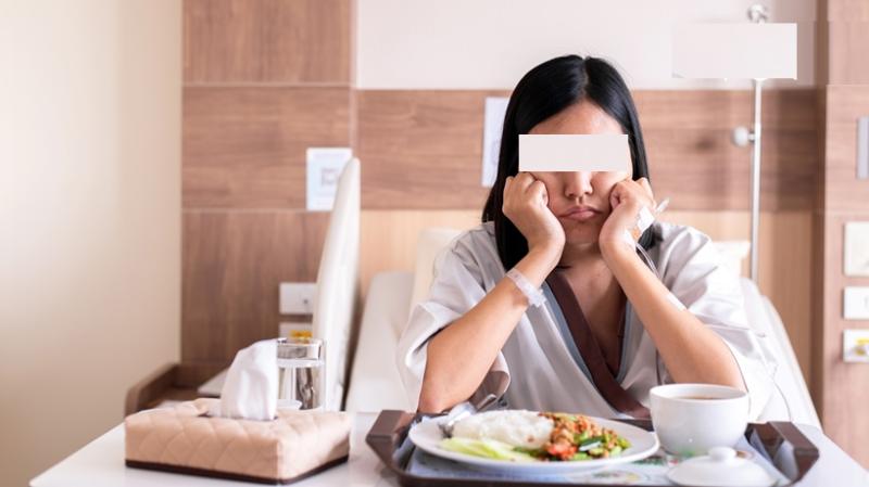 Người phụ nữ 31 tuổi bị viêm não, đi loạng choạng suốt đời sau khi giảm 20kg trong 1 tháng nhờ nhịn ăn - Ảnh 1.