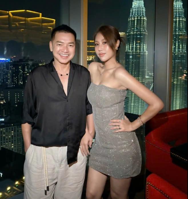 Chuyến đi của nghệ sĩ Quang Minh và vợ kém 37 tuổi- Ảnh 2.