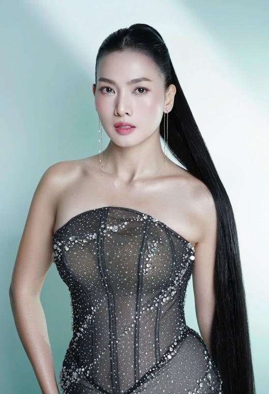 Siêu mẫu Việt làm mẹ đơn thân: U50 vẫn nóng bỏng, đại gia tiếp cận là né vội- Ảnh 1.