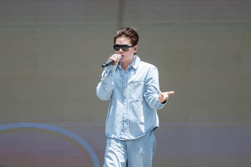 Fandom Yêu Nước cực hot: Sơn.K, Hoàng Tôn, S.T Sơn Thạch cùng loạt sao đổ bộ, sẵn sàng "quẩy tung nóc" WeYoung Stage- Ảnh 3.