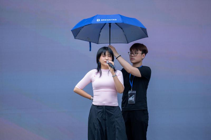 Fandom Yêu Nước cực hot: Sơn.K, Hoàng Tôn, S.T Sơn Thạch cùng loạt sao đổ bộ, sẵn sàng "quẩy tung nóc" WeYoung Stage- Ảnh 10.