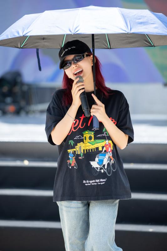 Fandom Yêu Nước cực hot: Sơn.K, Hoàng Tôn, S.T Sơn Thạch cùng loạt sao đổ bộ, sẵn sàng "quẩy tung nóc" WeYoung Stage- Ảnh 8.