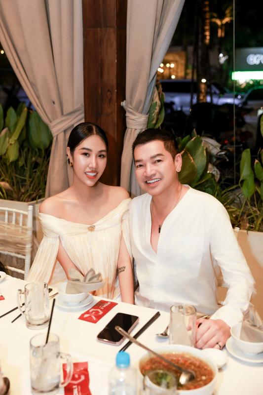 Chuyến đi của nghệ sĩ Quang Minh và vợ kém 37 tuổi- Ảnh 6.