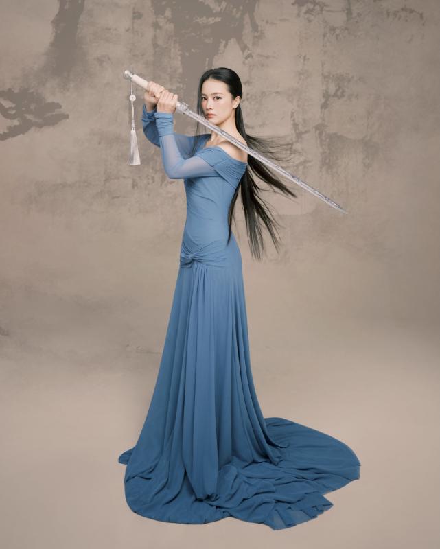 Không ai nhận ra “con gái Trương Ngọc Ánh”: Visual hao hao Đông Nhi và Lan Ngọc, 10 điểm từ mặt đến dáng- Ảnh 4.