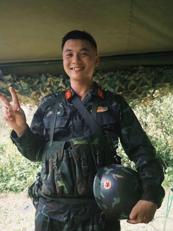 Hoà Minzy nghẹn ngào sau 49 ngày thượng úy Lê Văn Thắng qua đời- Ảnh 2.