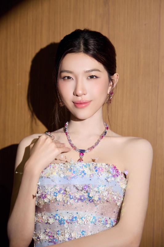 Thất thế toàn tập trước đám cưới Phương Mỹ Chi, mỹ nhân Việt được đề cử đẹp nhất thế giới cứ hát thế này mãi sao?- Ảnh 11.