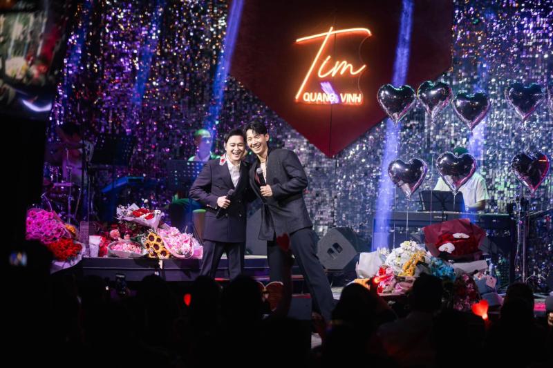 Ca sĩ Việt được cả nước gọi “hoàng tử” 20 năm: Bán album trăm nghìn bản, nay làm YouTuber tận hưởng cuộc sống- Ảnh 2.