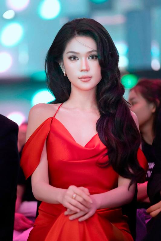 Ngọc Trinh thông báo đóng cửa nhà hàng sau 2 năm- Ảnh 4.