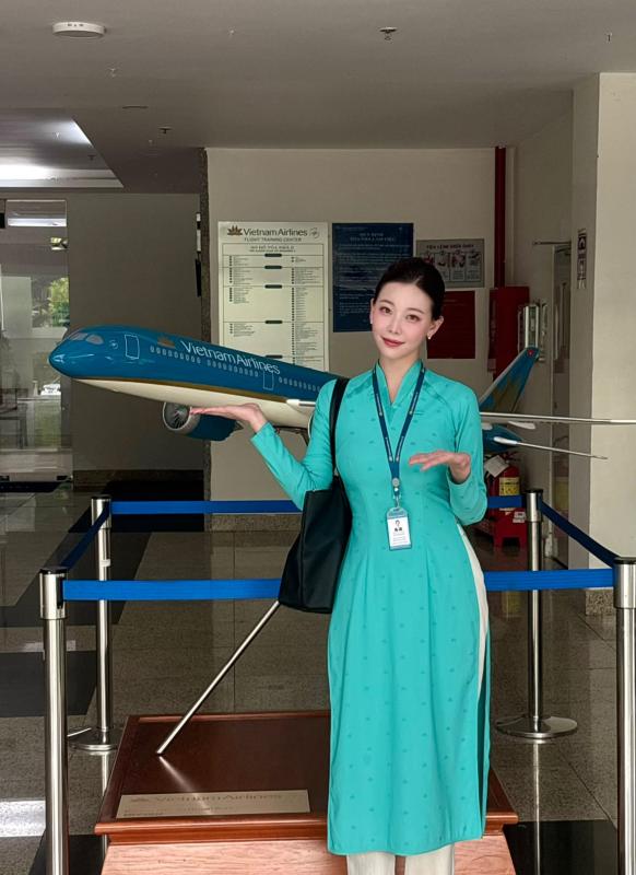 Tiếp viên hàng không hãng Vietnam Airlines mang quốc tịch Hàn Quốc: Thuê nhà ở TP.HCM sống 1 mình, mê nhất là đi xe ôm công nghệ- Ảnh 4.
