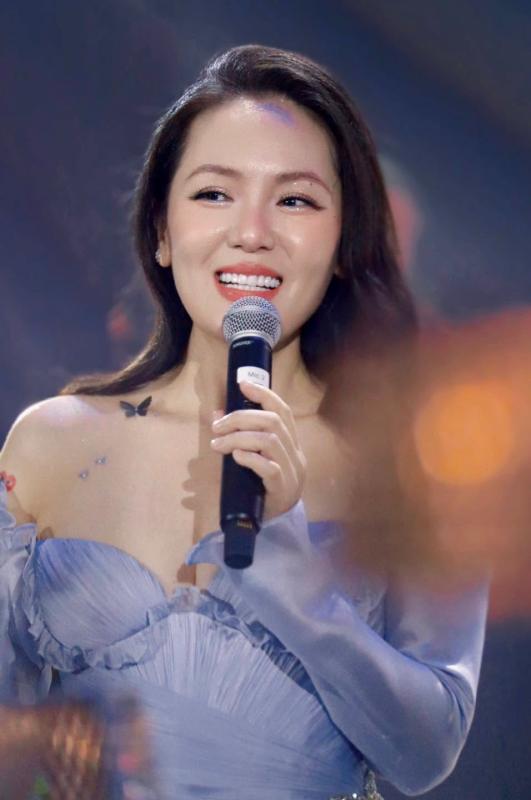 Nữ ca sĩ Việt ngoại hình “lão hoá ngược” khó tin ở tuổi 42: Cực mê chính mình, mặc kệ mọi lời khen chê- Ảnh 10.