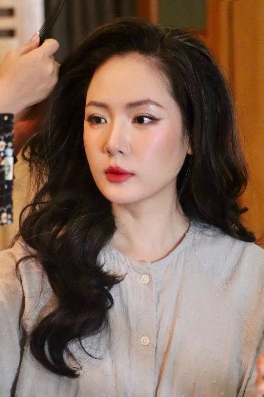 Nữ ca sĩ Việt ngoại hình “lão hoá ngược” khó tin ở tuổi 42: Cực mê chính mình, mặc kệ mọi lời khen chê- Ảnh 4.