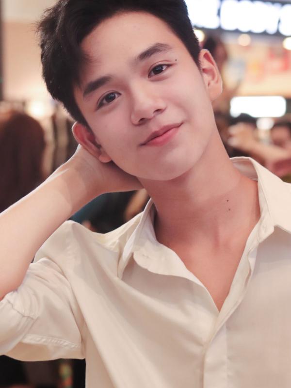 Mỹ nam Việt được khen đẹp hơn Trương Lăng Hách và Lý Hiện, visual hiếm như đãi cát tìm vàng- Ảnh 2.