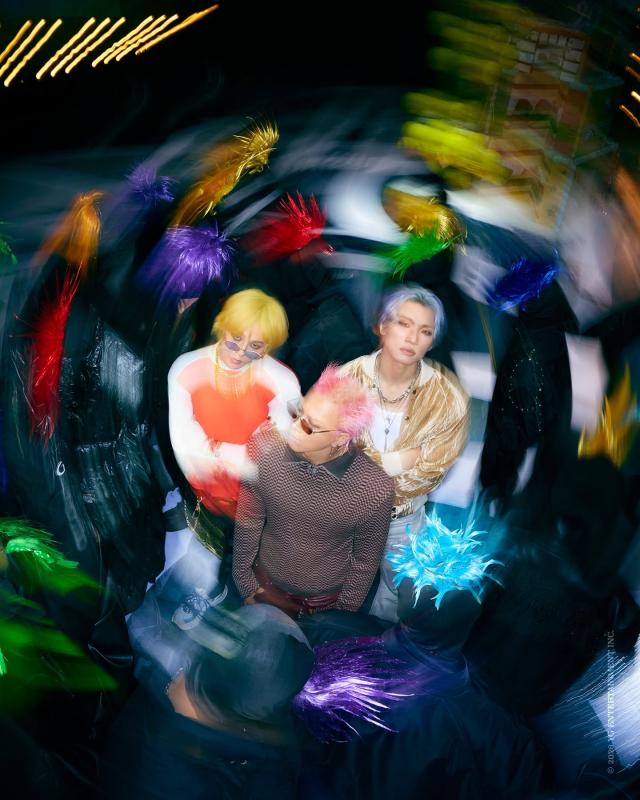 Sau 15 năm, G-Dragon lại "đập vỡ cây đàn" - Ảnh 11.