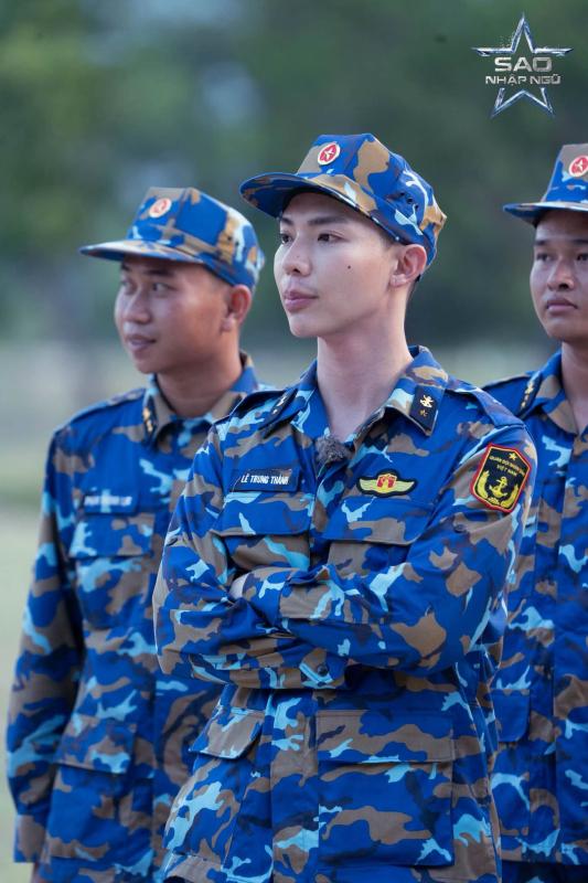 Vụ Erik bị chê thái độ đỏng đảnh, thiếu nghiêm túc ở Sao Nhập Ngũ: Nam ca sĩ, tổng đạo diễn chương trình nói gì?  - Ảnh 4.