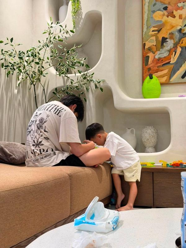 Subeo hiếm hoi xuất hiện, khoảnh khắc được Đàm Thu Trang chụp lén gây chú ý- Ảnh 1.